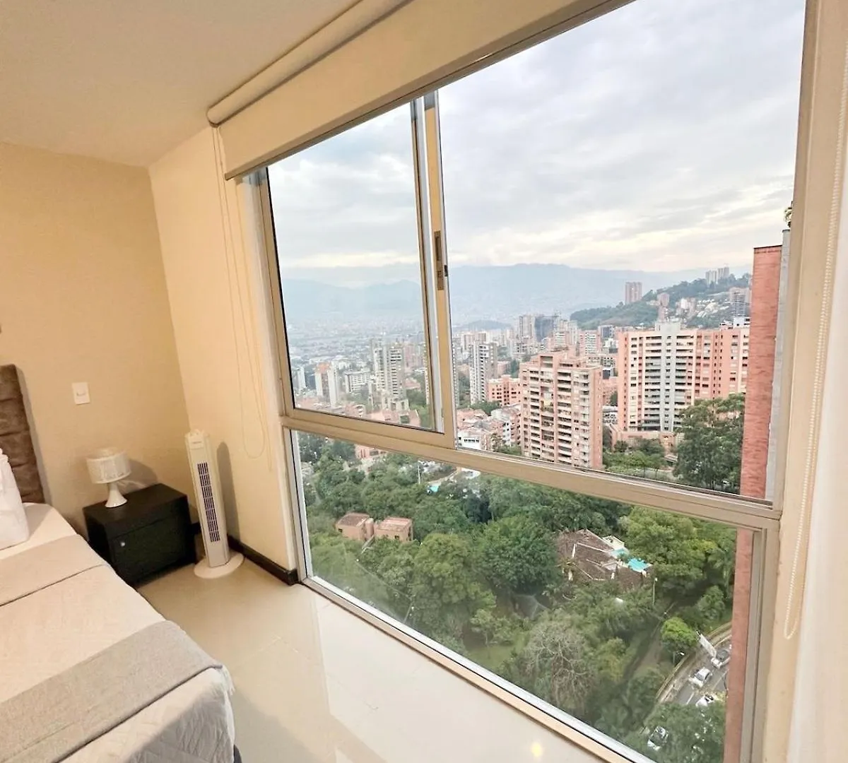 23Rd Floor Luxury Apartment 5 Min From Provenza Medellin Colombia